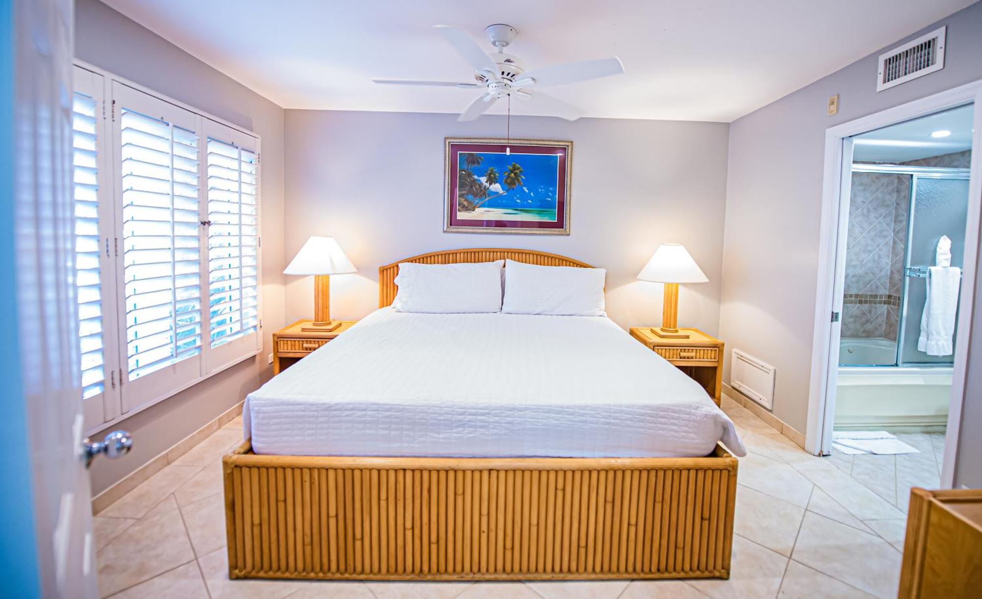 Seven Mile Beach Resort George Town Buitenkant foto